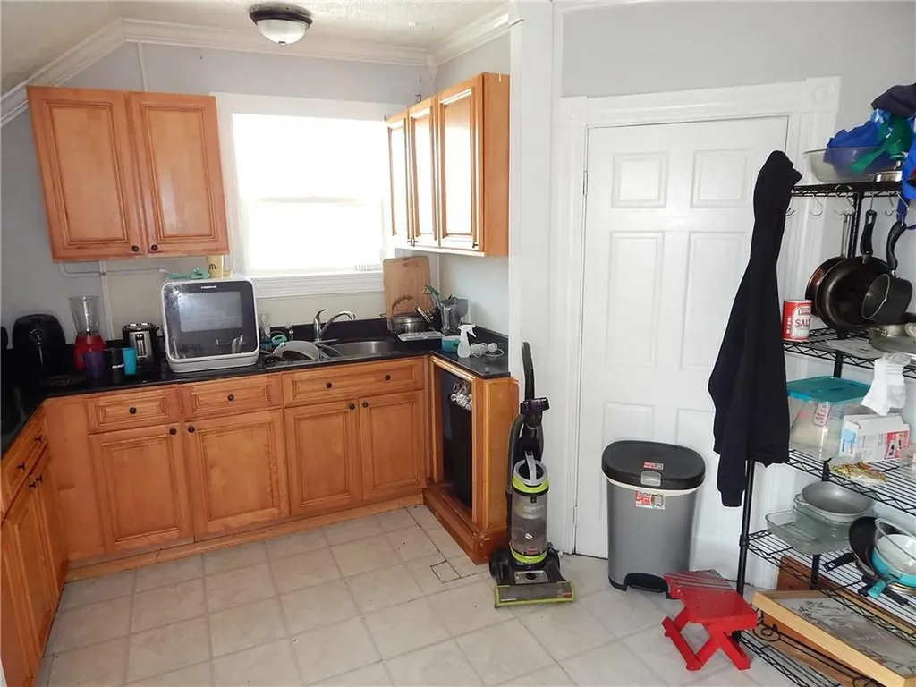 1915 Smith Street North Providence RI 02911