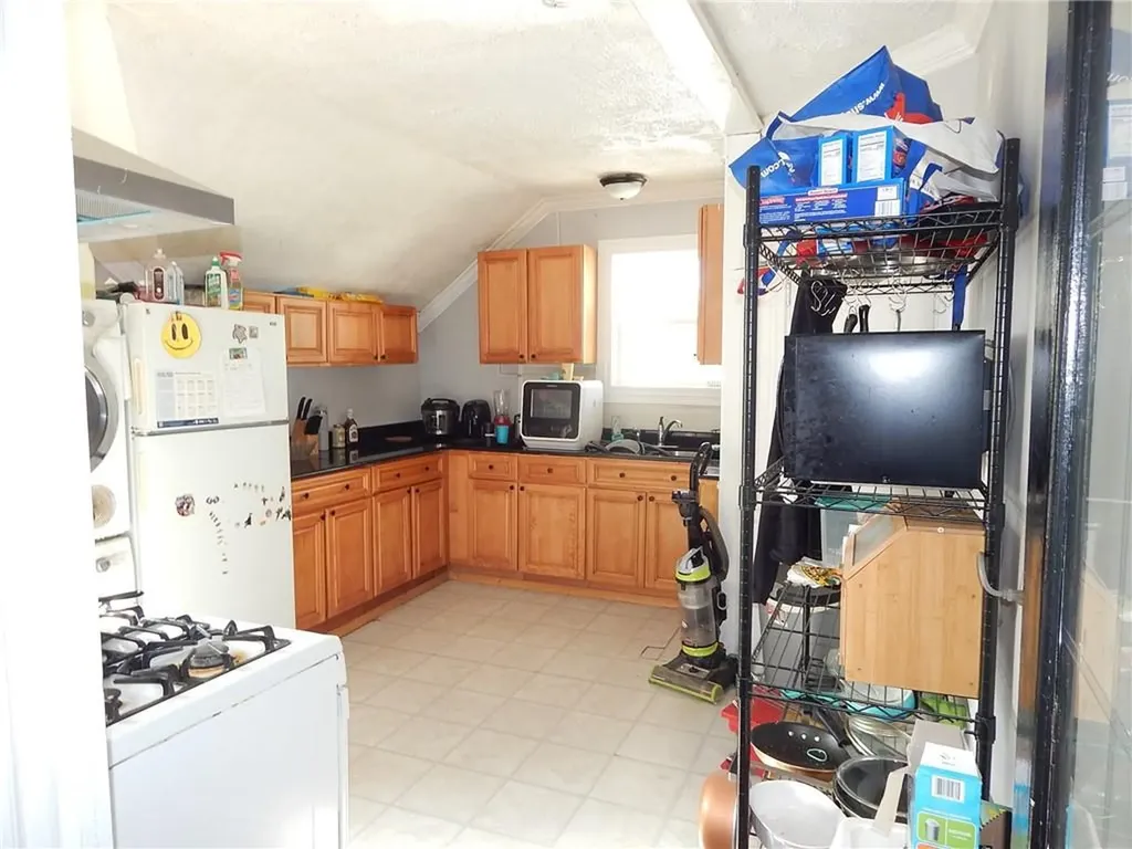 1915 Smith Street North Providence RI 02911