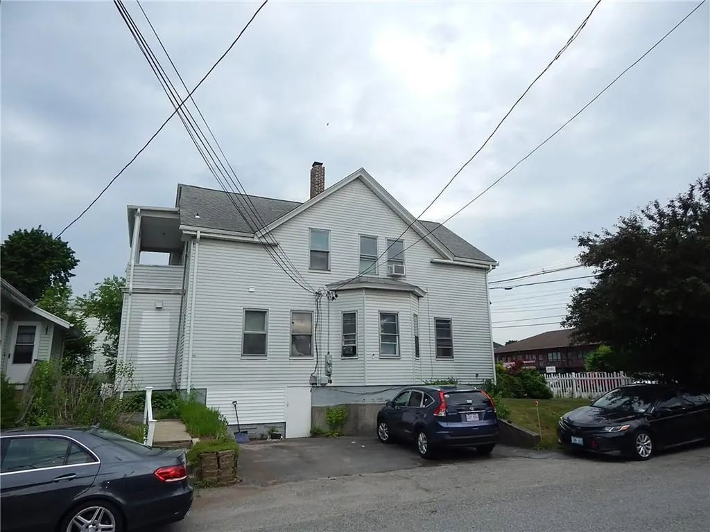1915 Smith Street North Providence RI 02911