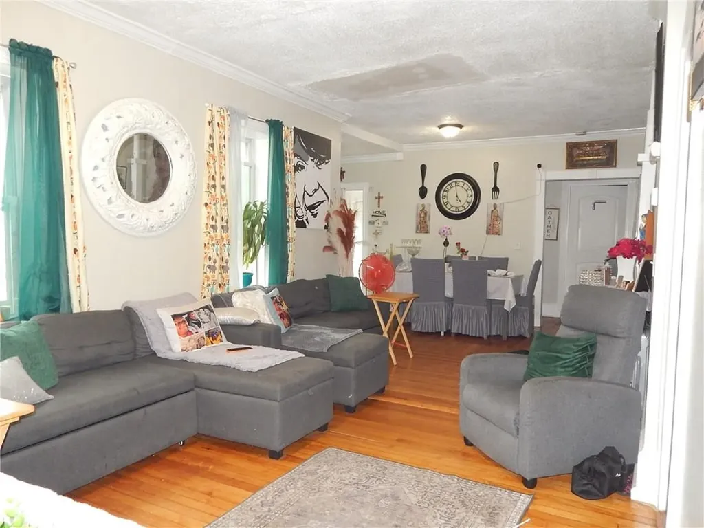 1915 Smith Street North Providence RI 02911