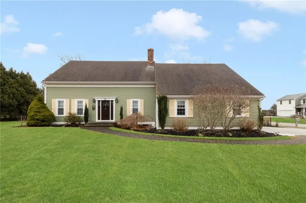 53 River Run Road Middletown RI 02842