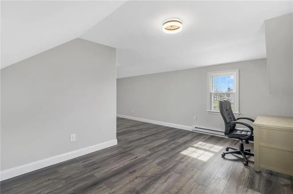 53 River Run Road Middletown RI 02842