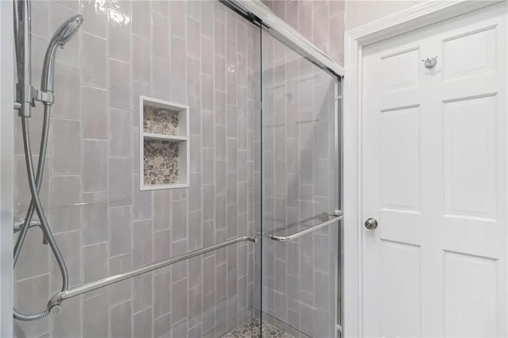 53 River Run Road Middletown RI 02842