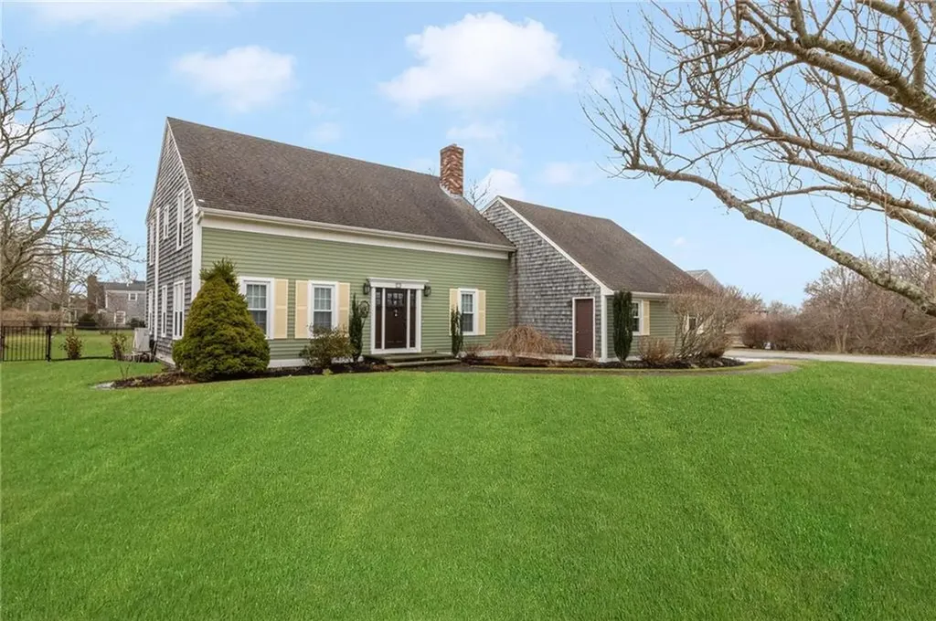 53 River Run Road Middletown RI 02842