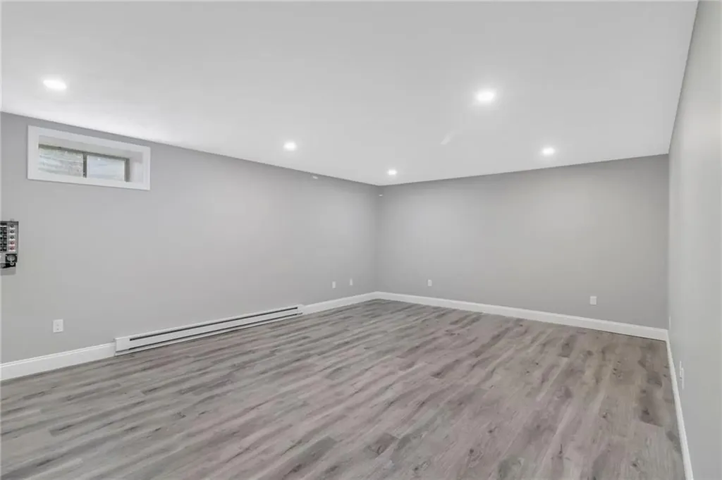 53 River Run Road Middletown RI 02842