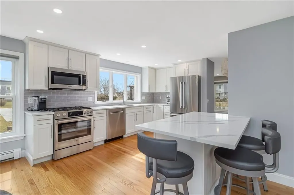 53 River Run Road Middletown RI 02842