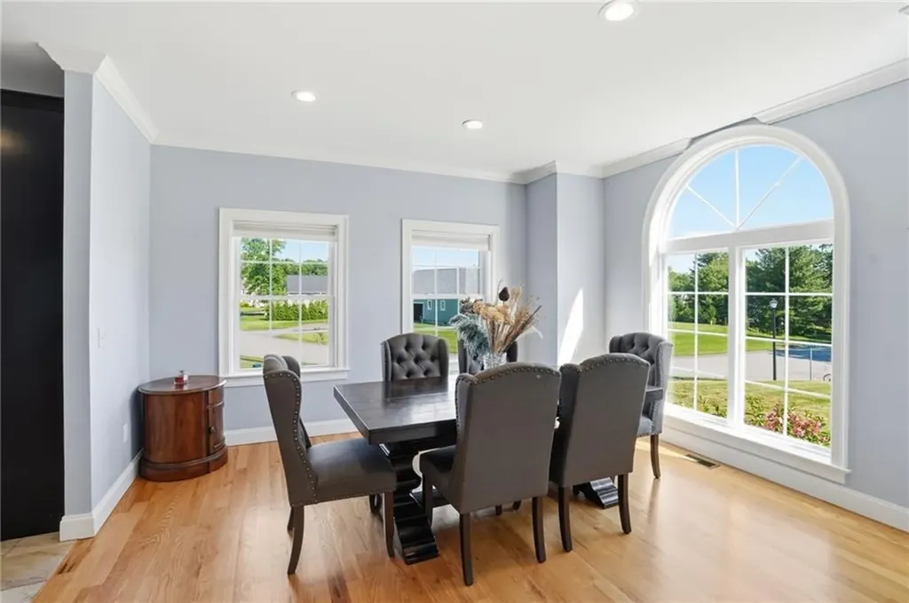 5 Kyles Court Swansea MA 02777