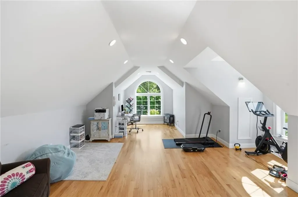 5 Kyles Court Swansea MA 02777