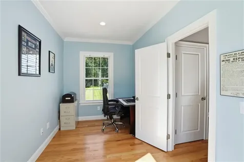 5 Kyles Court Swansea MA 02777
