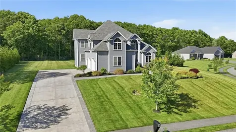 5 Kyles Court Swansea MA 02777