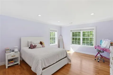5 Kyles Court Swansea MA 02777