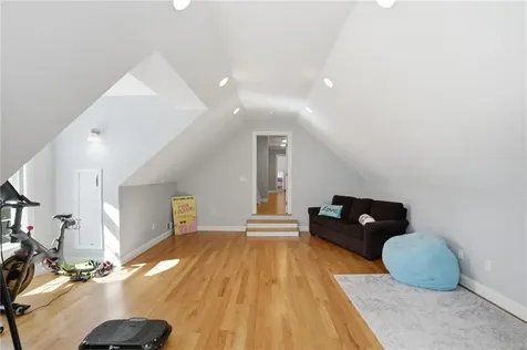 5 Kyles Court Swansea MA 02777