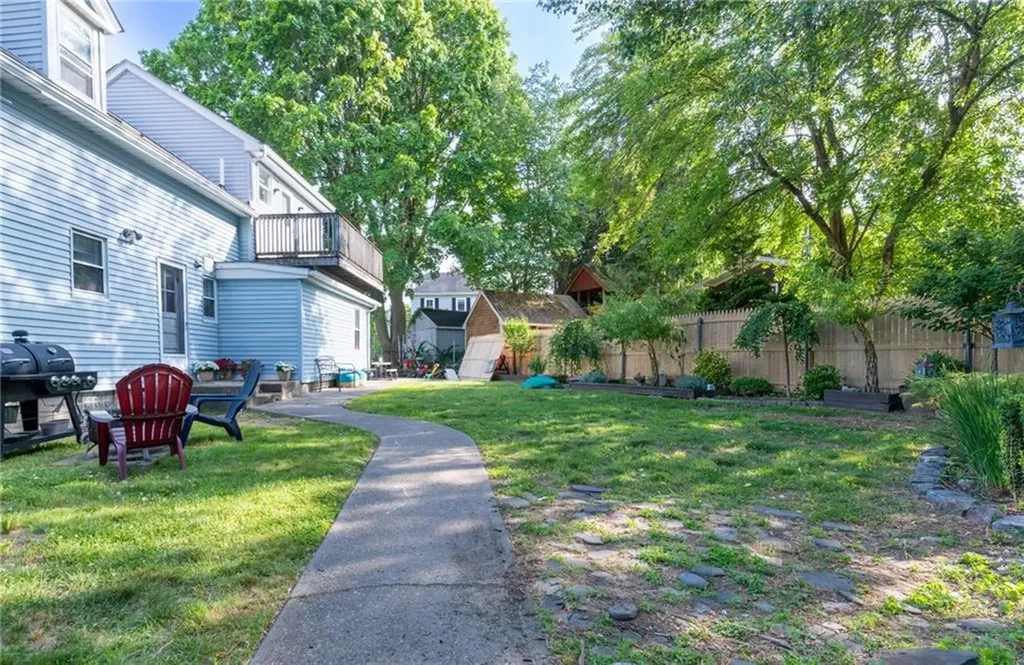 353 Washington Street West Warwick RI 02893