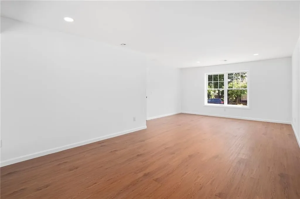 18 Pleasantview Avenue Johnston RI 02919