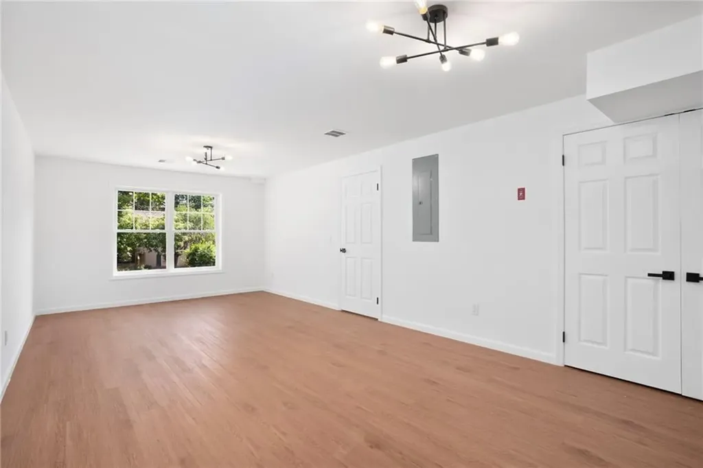 18 Pleasantview Avenue Johnston RI 02919