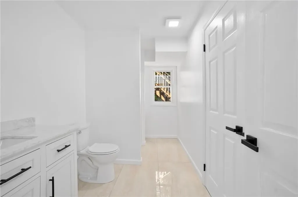 18 Pleasantview Avenue Johnston RI 02919