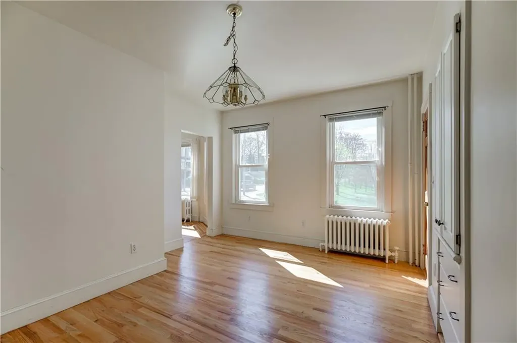 577 Spring Street Newport RI 02840