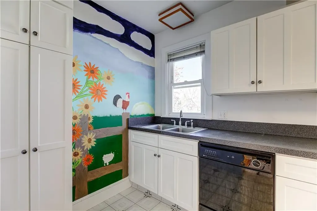 577 Spring Street Newport RI 02840