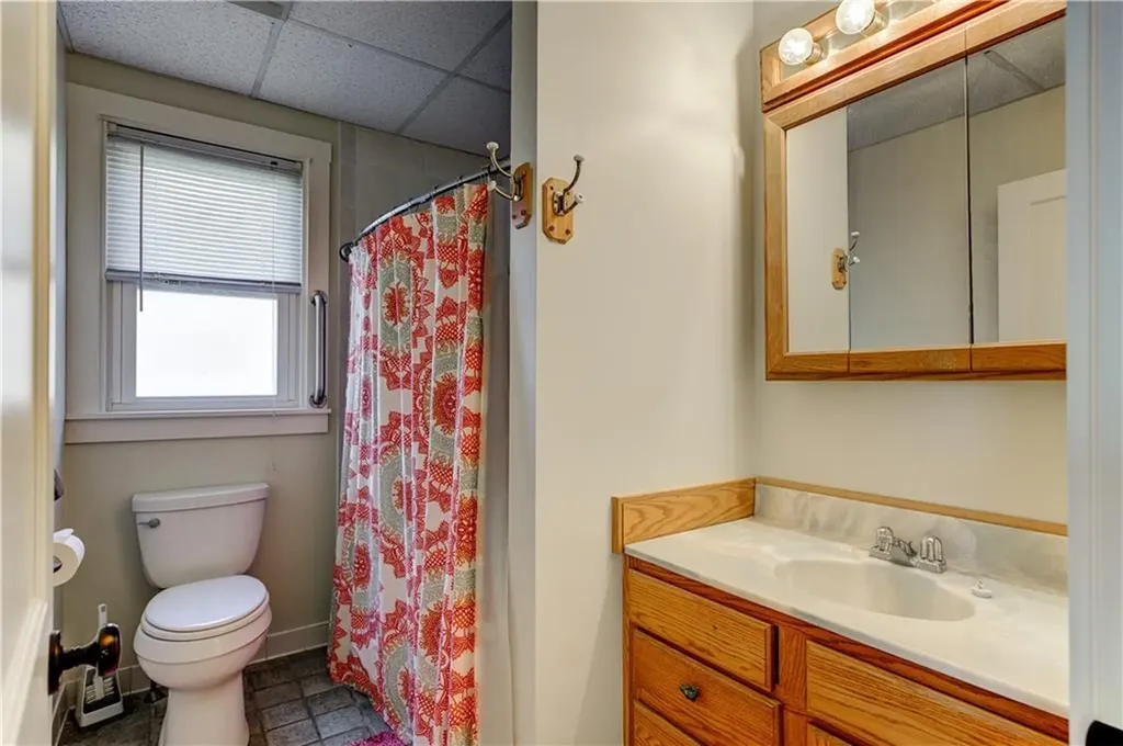 577 Spring Street Newport RI 02840