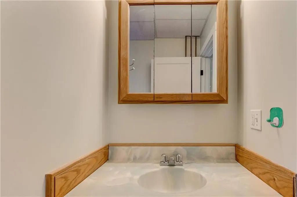 577 Spring Street Newport RI 02840