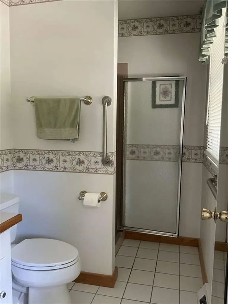 196 E Narragansett Avenue South Kingstown RI 02879
