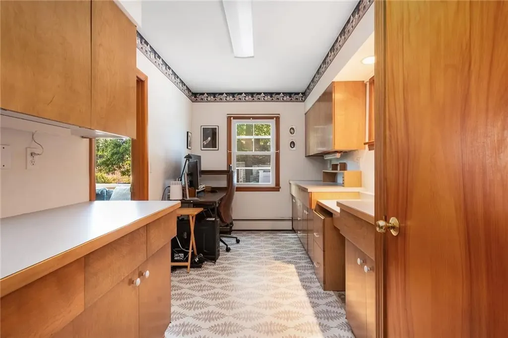 905 Bullocks Point Avenue East Providence RI 02915
