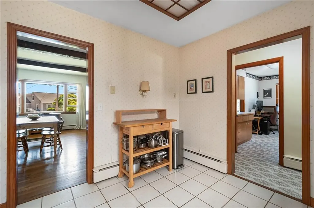 905 Bullocks Point Avenue East Providence RI 02915