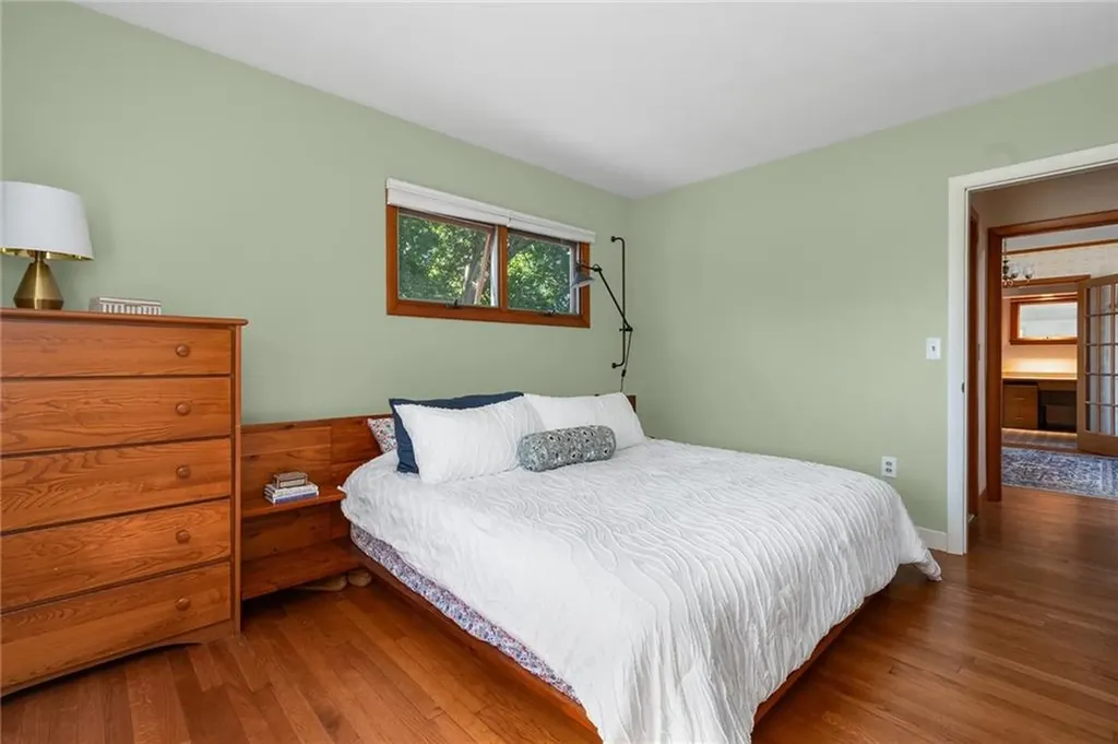 905 Bullocks Point Avenue East Providence RI 02915