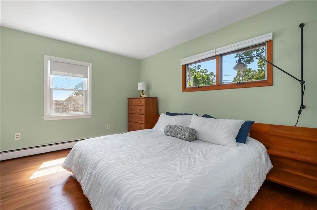 905 Bullocks Point Avenue East Providence RI 02915