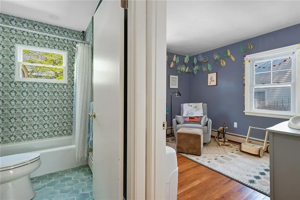 905 Bullocks Point Avenue East Providence RI 02915