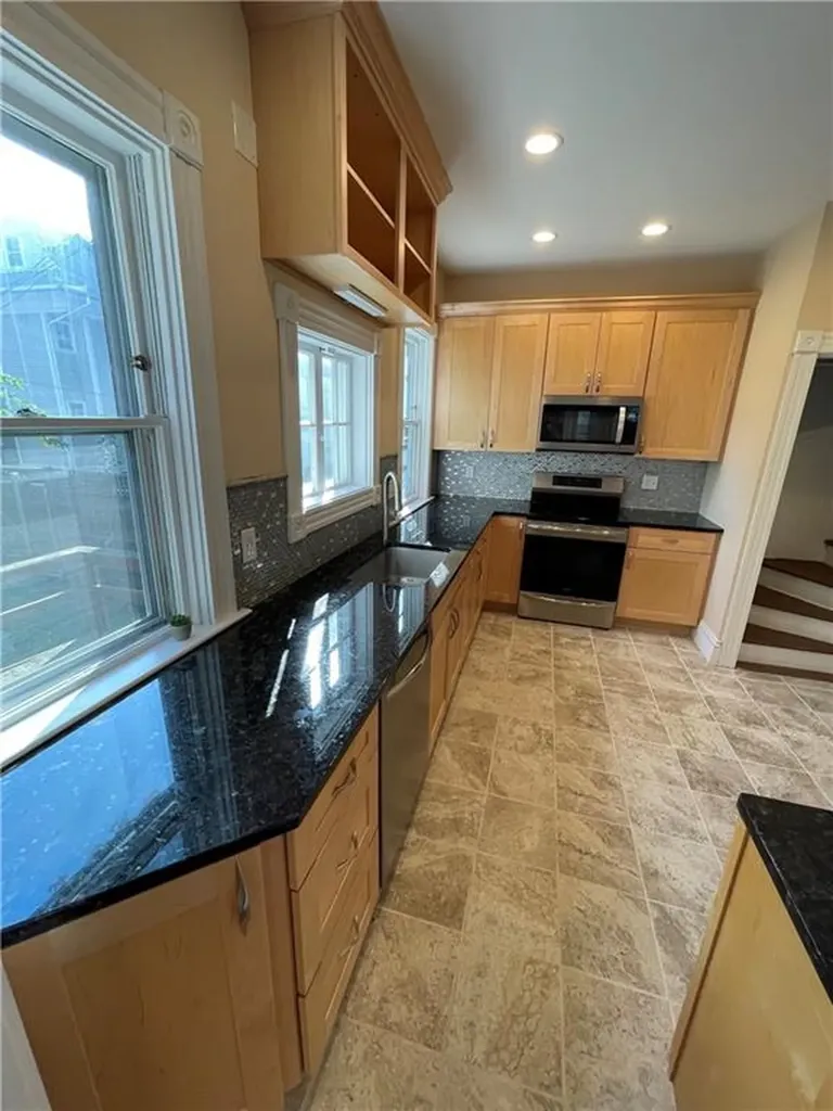 115 Keene Street Providence RI 02906