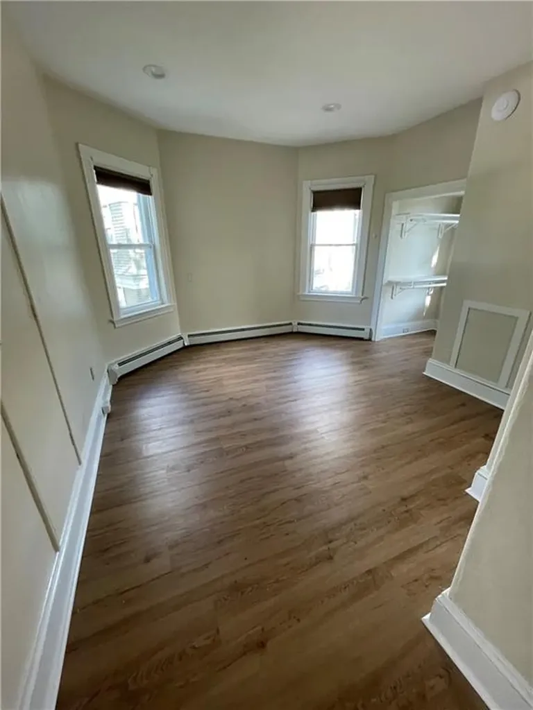 115 Keene Street Providence RI 02906