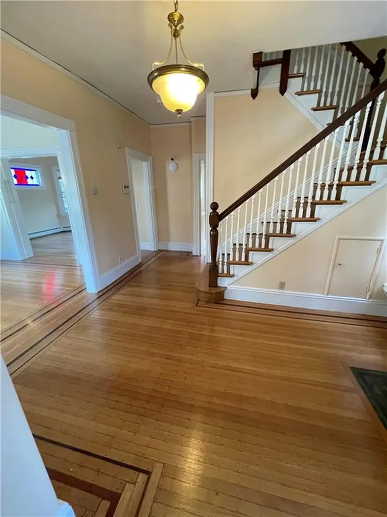 115 Keene Street Providence RI 02906