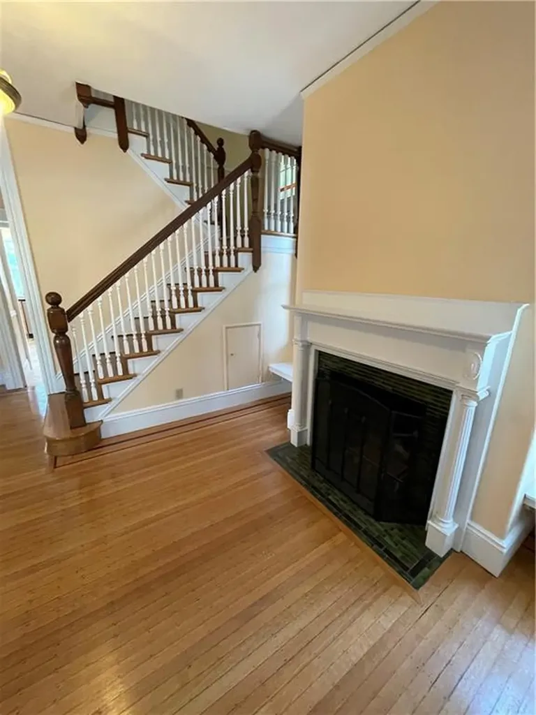 115 Keene Street Providence RI 02906