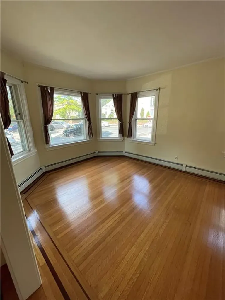 115 Keene Street Providence RI 02906
