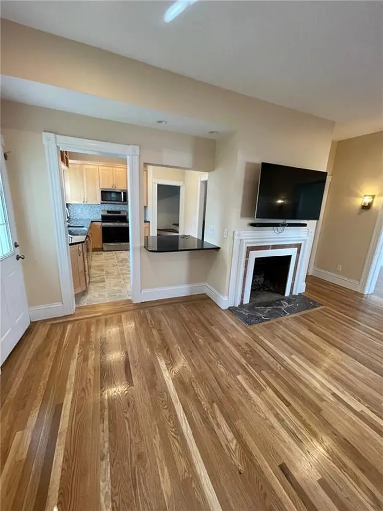 115 Keene Street Providence RI 02906
