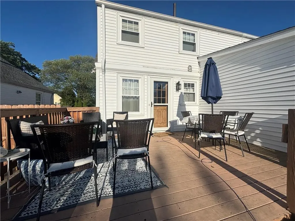 111 Lakeside Avenue Cranston RI 02910