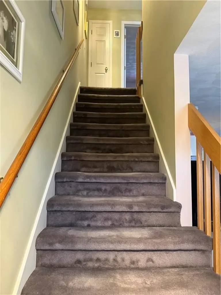22 Iris Lane North Providence RI 02911