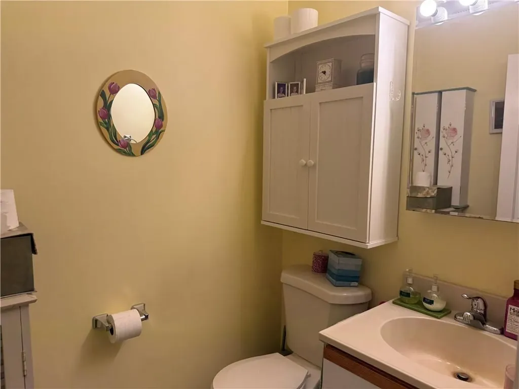 22 Iris Lane North Providence RI 02911