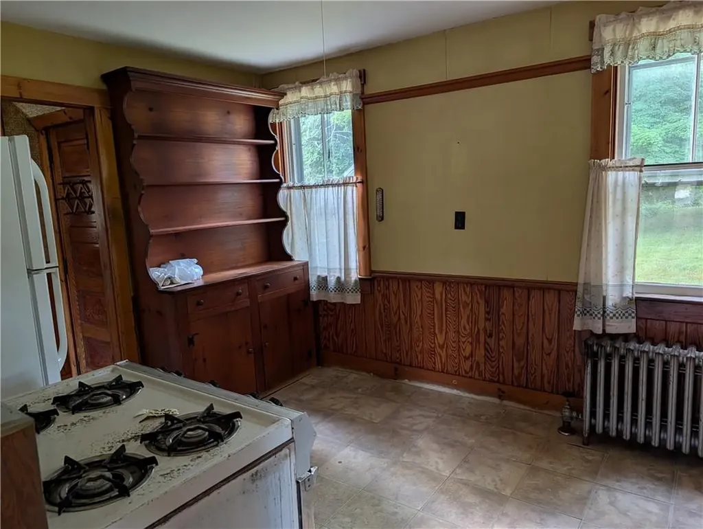 63 Old Danielson Pike Foster RI 02825