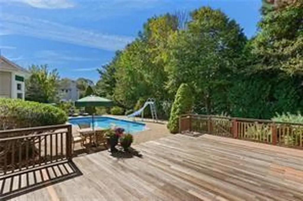 18 Quail Ridge Road Cranston RI 02921