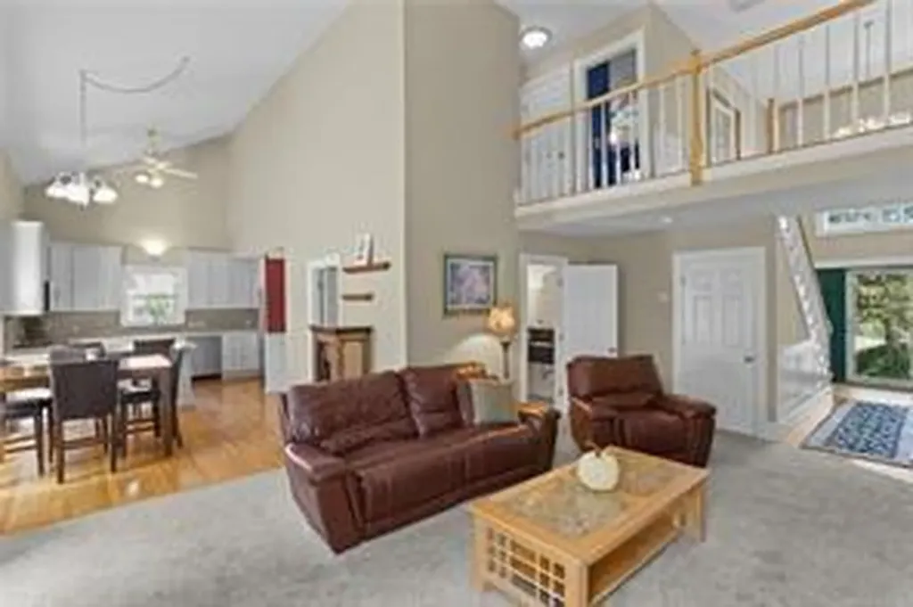 18 Quail Ridge Road Cranston RI 02921