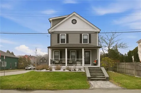 23 Clinton Street Newport RI 02840