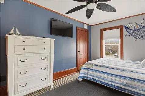 23 Clinton Street Newport RI 02840