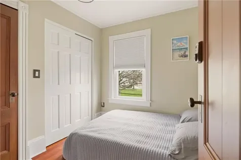 23 Clinton Street Newport RI 02840