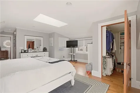 23 Clinton Street Newport RI 02840