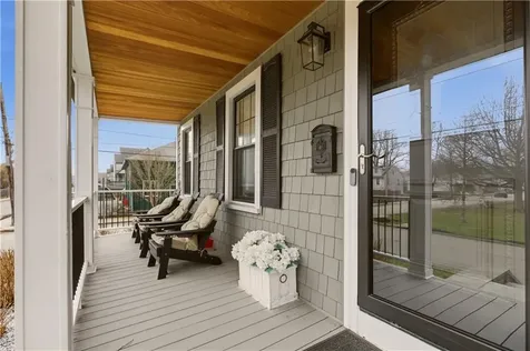 23 Clinton Street Newport RI 02840