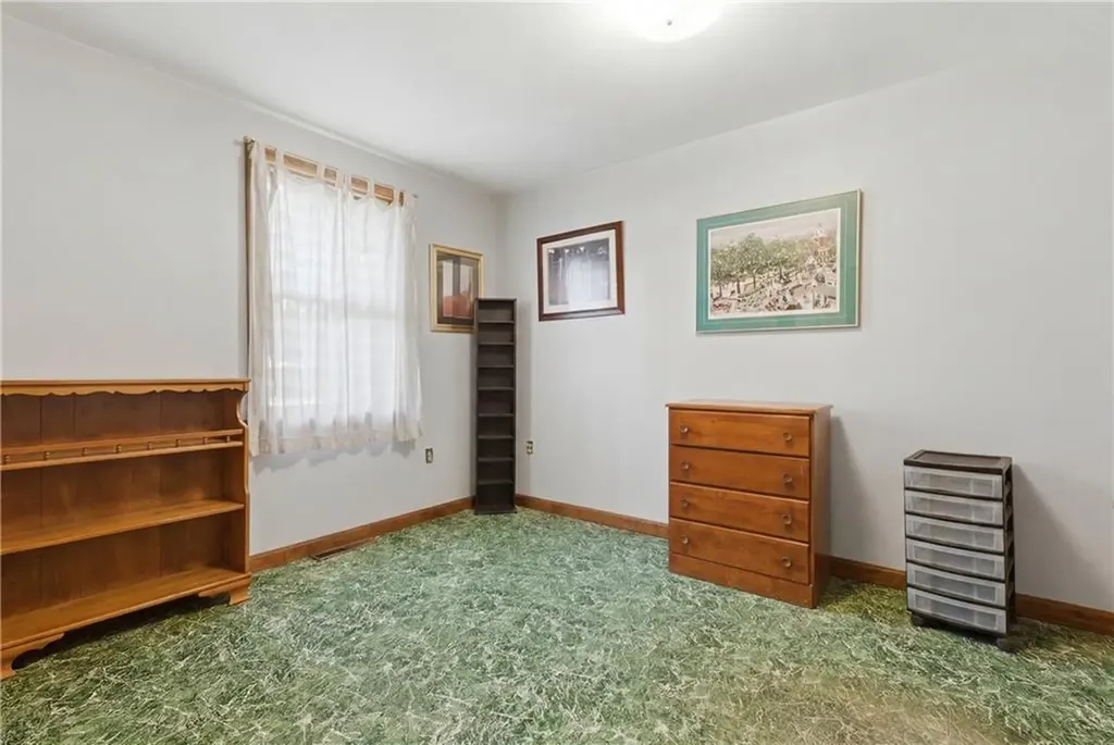 351 Maple Street Warwick RI 02888