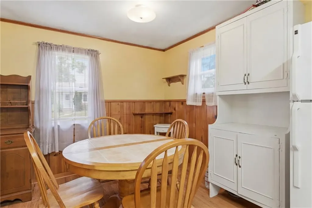 351 Maple Street Warwick RI 02888