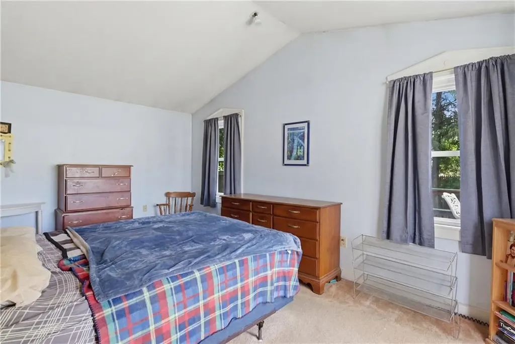 351 Maple Street Warwick RI 02888